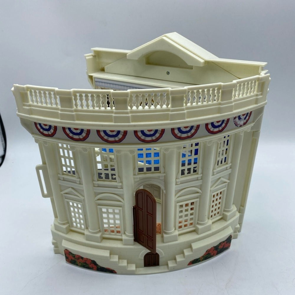 Kid Galaxy The White House Storybook Playset House Only